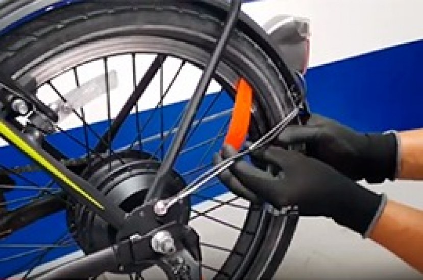 ¿Cómo despinchar la llanta de tu bicicleta eléctrica?