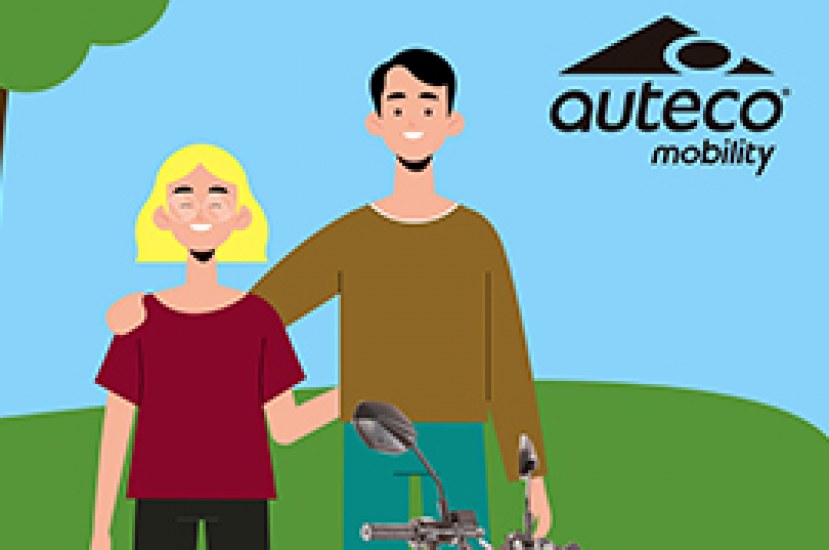 En AutecoMobility.com Juan y su novia lograron comprar la moto que estaban buscando.